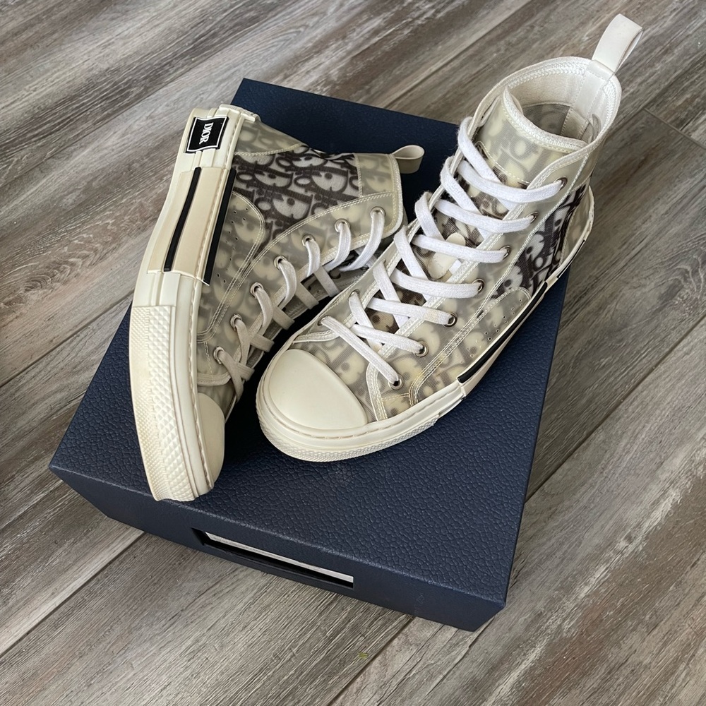 B23 HIGH-TOP SNEAKER
White and Black Dior Oblique Canvas size 40 - Picture 3 of 7